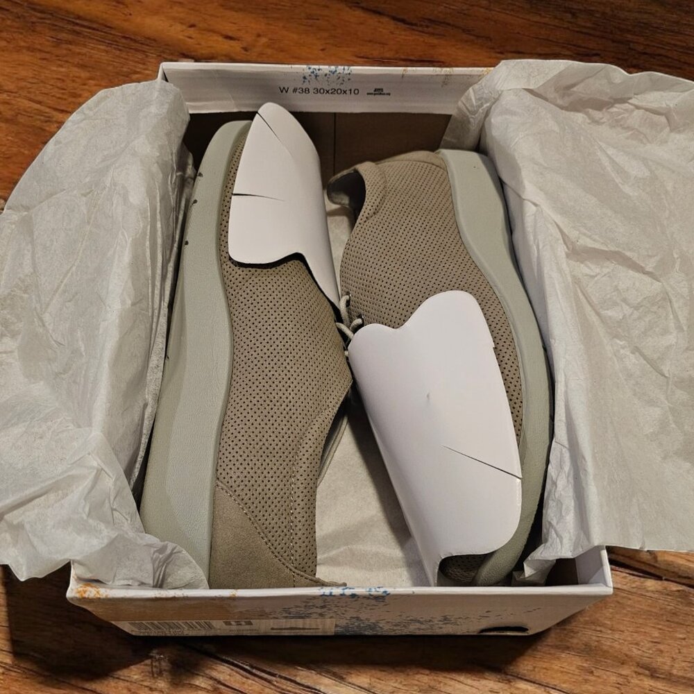 Clarks Cloudsteppers - image 2